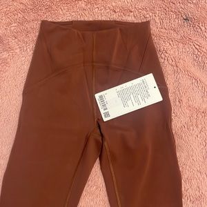 LuluLemon inStill HT right 25”